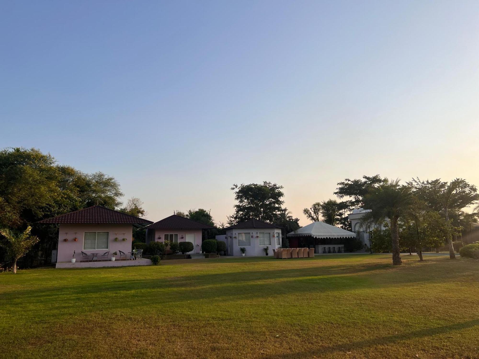 Gazibo Elegant Farm Stay With Swimming Pool Jaipur Ngoại thất bức ảnh