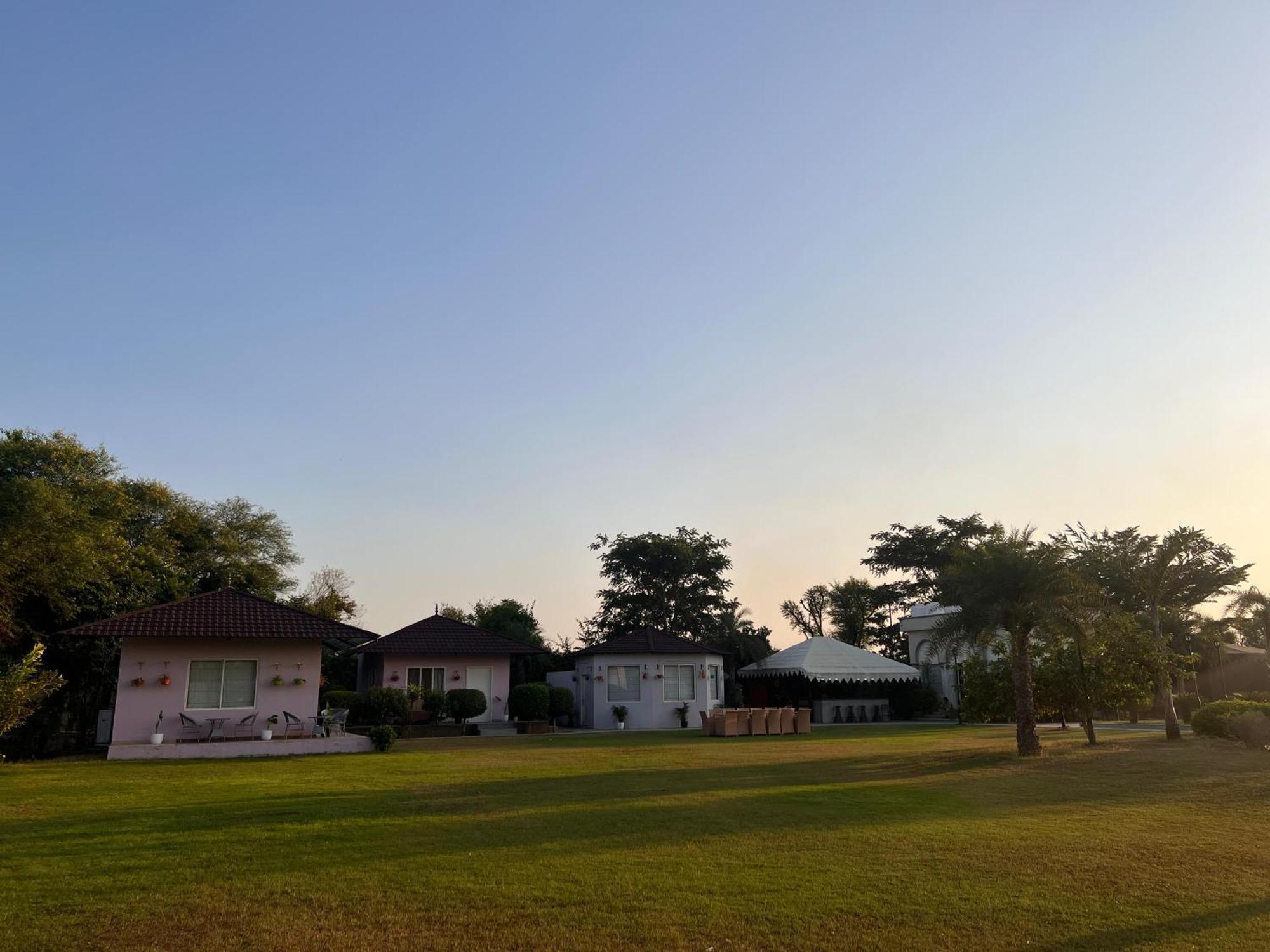 Gazibo Elegant Farm Stay With Swimming Pool Jaipur Ngoại thất bức ảnh